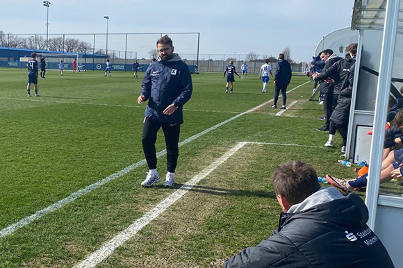 U15-Trainer Aleksandar Stankovic war zufrieden mit dem Auftritt gegen die U15 der Seagulls. Foto: Privat