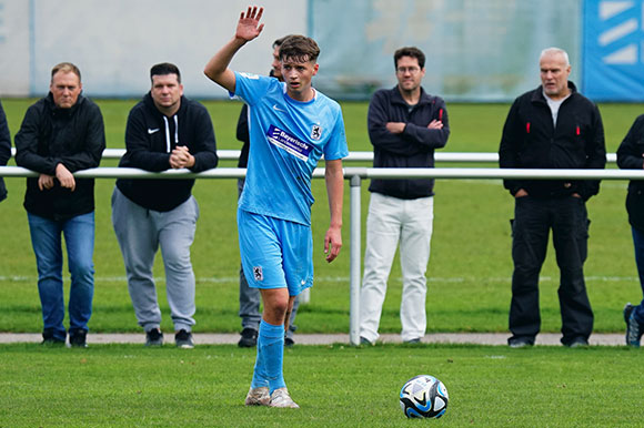 Finn Fuchs ist wieder gesund, kehrt in Unterhaching ins Team zurück. Foto: Joachim Mentel