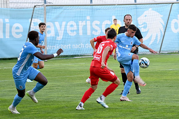 Im letzten Spiel 2024 darf die U21 in der Bayernliga Süd nochmals in ihrem „Wohnzimmer“ ran. Foto: Joachim Mentel