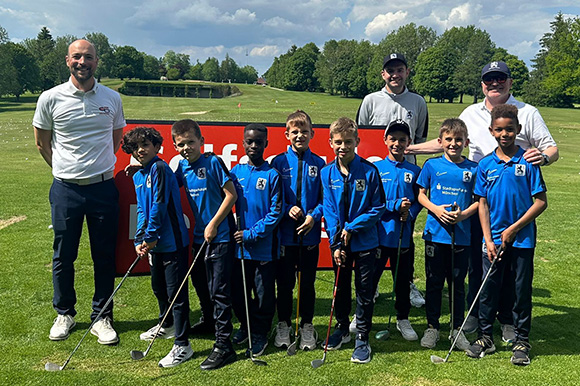 Die U9 der Junglöwen erlebte einen abwechslungsreichen Tag bei den Golflöwen. Foto: Privat