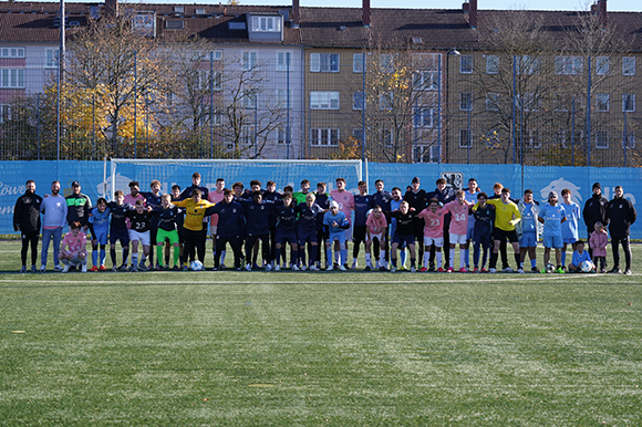 Gruppenbild mit allen Teilnehmern am Turnier. Foto: Joachim Mentel