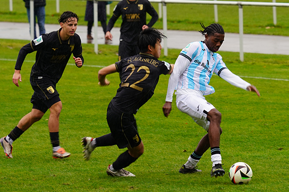 Die Junglöwen konnten sich gegen den FC Augsburg im letzten Drittel nicht durchsetzen, blieben im gesamten Spiel ohne klare Torchance. Foto: Joachim Mentel
