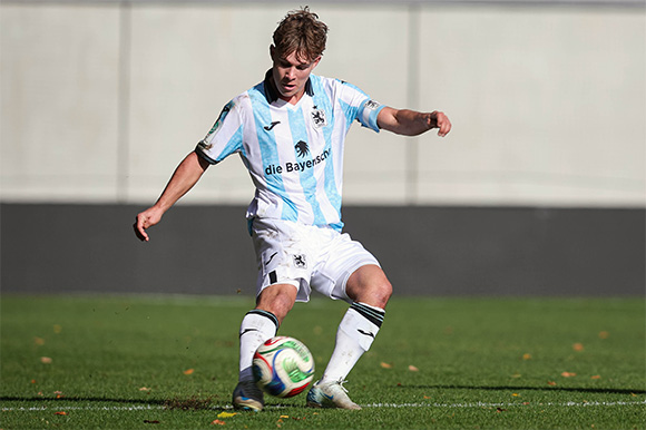 Kapitän Luk Hohmann ist wieder fit, kehrt gegen Jahn Regensburg ins Team zurück. Foto: sampics Kapitän Luk Hohmann ist wieder fit, kehrt gegen Jahn Regensburg ins Team zurück. Foto: sampics