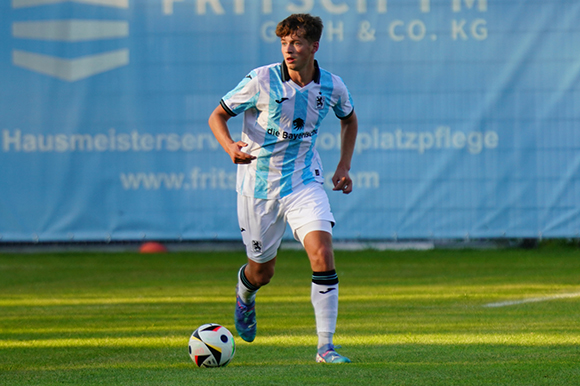 Linksverteidiger Finn Fuchs erzielte in Deisenhofen bereits seinen 3. Saisontreffer. Joachim Mentel