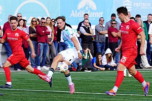 Xaver Kiefersauer hat seinen ersten Punktspieleinsatz nach fast einem halben Jahr Pause gut verkraftet. Foto: Joachim Mentel