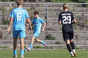 Emre Erdogan (Mitte), im Hinspiel beim 2:1-Sieg Torschütze, ist noch fraglich. Foto: Markus Burger