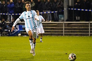 U21: Von wegen klare Sache bei Schlusslicht Hauzenberg! Damjan Dordan, zuletzt Kapitän der U21, wird wegen einer offenen Wunde am Knie den Löwen in Hauzenberg fehlen. Foto: Joachim Mentel