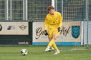 Paul Bachmann wird im Spitzenspiel gegen den SV Schalding-Heining zwischen den Pfosten stehen. Foto: Joachim Mentel