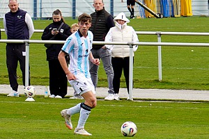 Linksverteidiger Finn Fuchs, der zuletzt krankheitsbedingt fehlte, wird im Spitzenspiel gegen Deisenhofen wieder dabei sein. Foto: Joachim Mentel